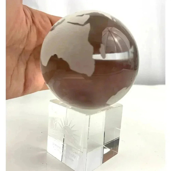 VTG Crystal Tabletop Etched Earth Globe W/Base Stand Blue Velvet Box - Picture 13 of 16